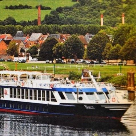 riverboat